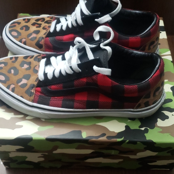 VANS Old Skool Cheetah Leopard Checkerboard Buffalo Plaid Canvas Wm's Shoes - Picture 3 of 4